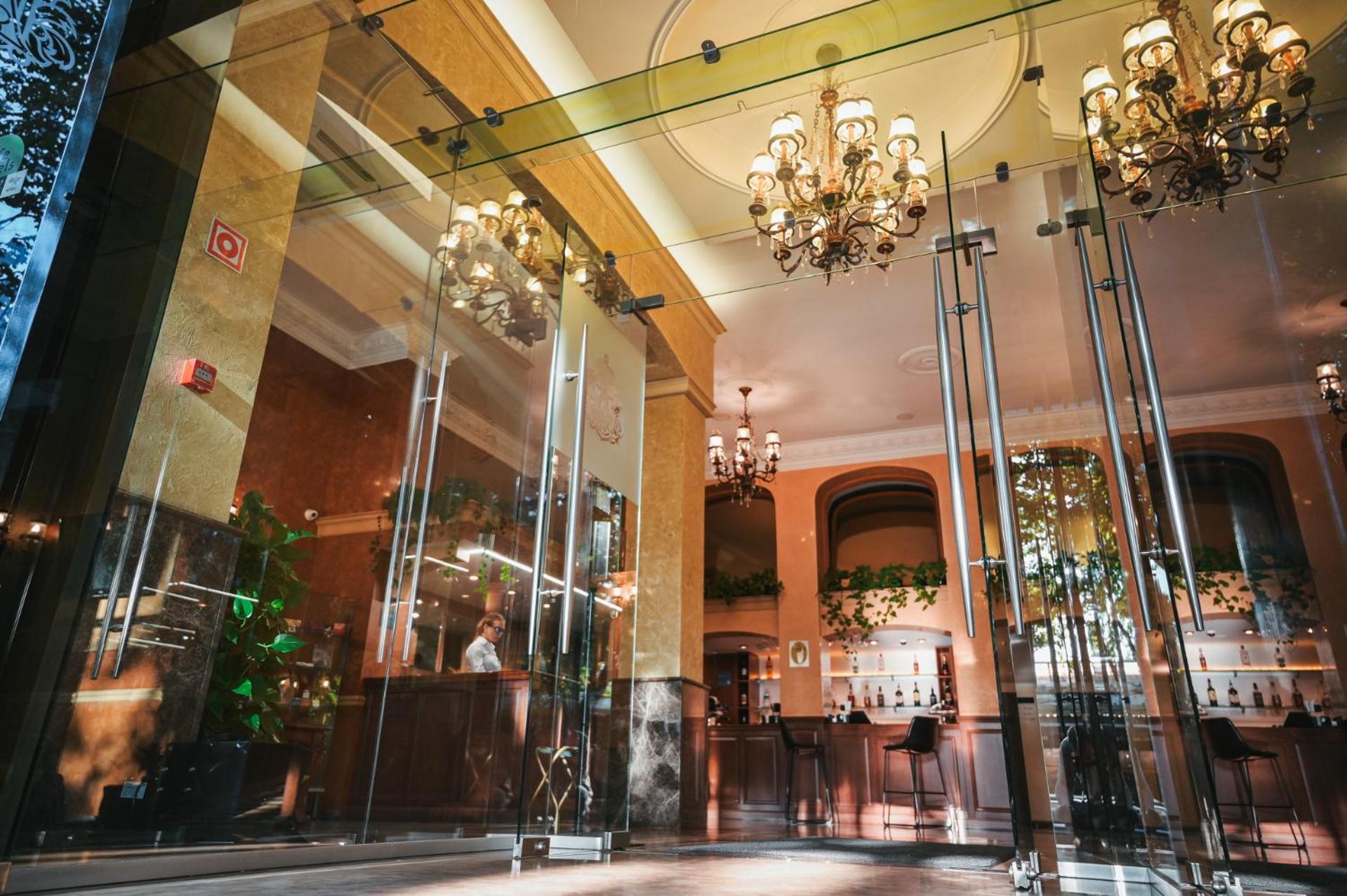 Alexandrovskiy Hotel Odesa Exterior foto